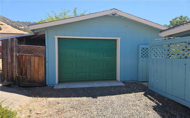 Detached Garage from Carport/Street