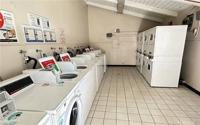 Laundry room is clean and close by