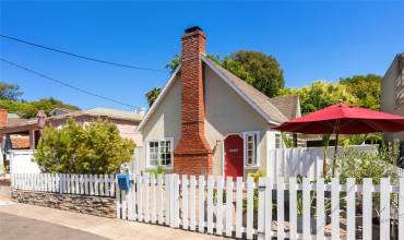 533 Lombardy Lane, Laguna Beach, California 92651, 2 Bedrooms Bedrooms, ,1 BathroomBathrooms,Residential Lease,Rent,533 Lombardy Lane,LG24139906