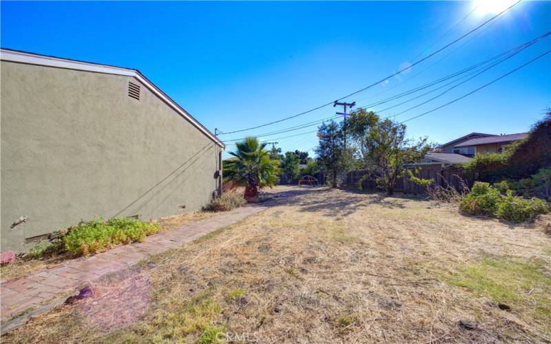 10,200 square foot lot