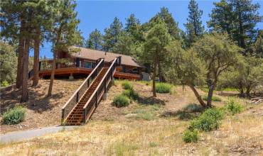 420 Gold Mountain Drive, Big Bear City, California 92314, 2 Bedrooms Bedrooms, ,1 BathroomBathrooms,Residential,Buy,420 Gold Mountain Drive,RW24137714