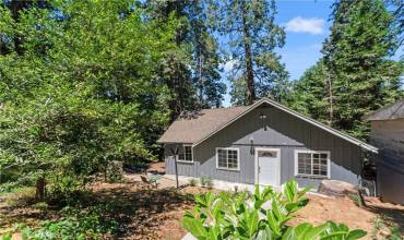 760 Big Oak Road, Crestline, California 92325, 3 Bedrooms Bedrooms, ,2 BathroomsBathrooms,Residential,Buy,760 Big Oak Road,IG24140382