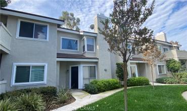 76 Greenmoor 38, Irvine, California 92614, 3 Bedrooms Bedrooms, ,2 BathroomsBathrooms,Residential Lease,Rent,76 Greenmoor 38,OC24140551