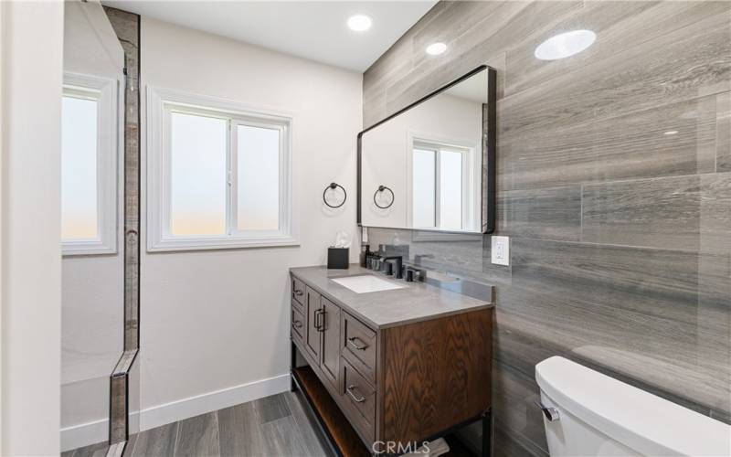 Remodeled bath with new vanity