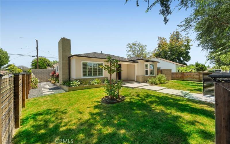 Large Fenced Grass Front yard