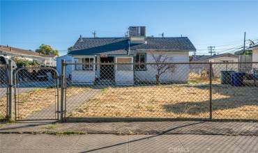 515 W 10th Street, Merced, California 95341, 1 Bedroom Bedrooms, ,1 BathroomBathrooms,Residential,Buy,515 W 10th Street,MC24140737