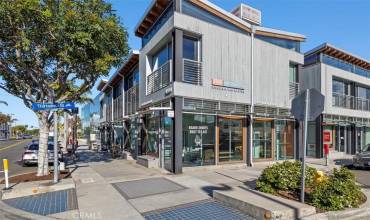 1300 Highland Avenue 203, Manhattan Beach, California 90266, ,Commercial Lease,Rent,1300 Highland Avenue 203,SB24132061