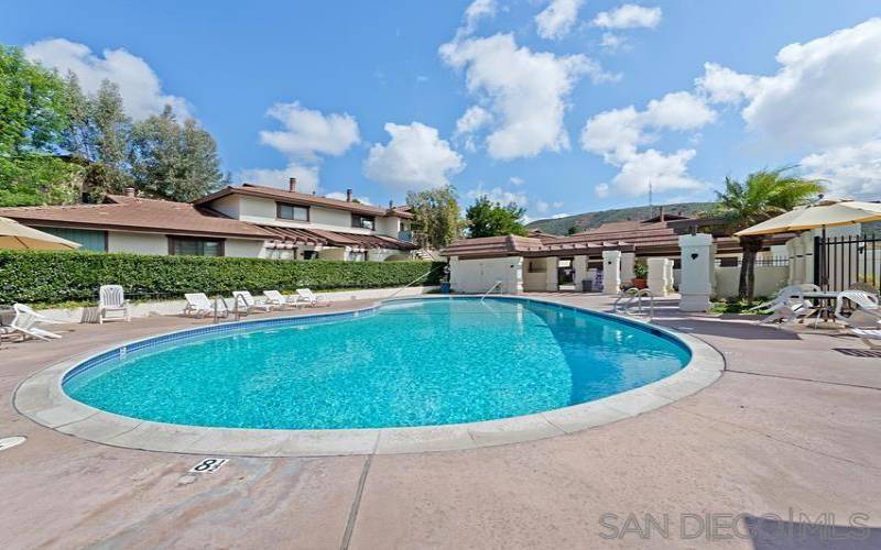 Swimming Pool/Hot Tub/Sauna