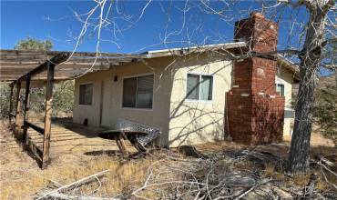 1 Cholla Road, Johnson Valley, California 92285, ,Residential,Buy,1 Cholla Road,JT24138048