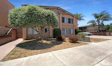 4520 51St St 5, San Diego, California 92115, 2 Bedrooms Bedrooms, ,1 BathroomBathrooms,Residential,Buy,4520 51St St 5,240015819SD