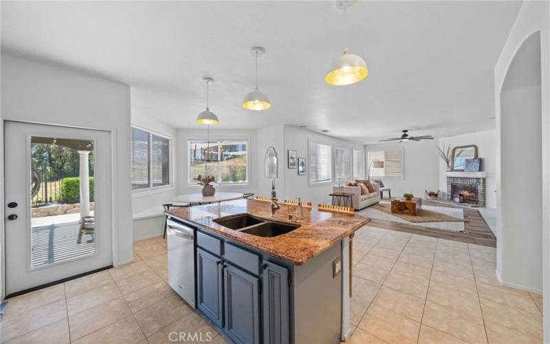 kitchen and FR have lots of natural light and privacy