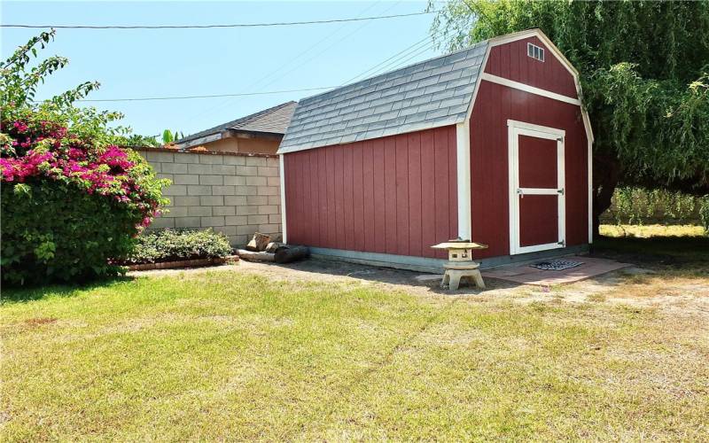 Personal storage shed