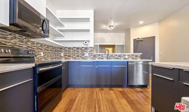 3810 Wilshire Boulevard 801, Los Angeles, California 90010, 2 Bedrooms Bedrooms, ,2 BathroomsBathrooms,Residential,Buy,3810 Wilshire Boulevard 801,24412497