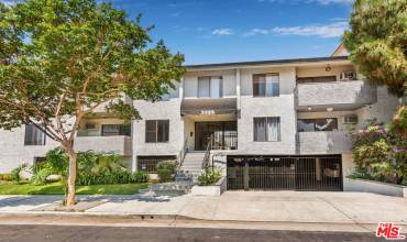 3325 Bagley Avenue 102, Los Angeles, California 90034, 2 Bedrooms Bedrooms, ,2 BathroomsBathrooms,Residential Lease,Rent,3325 Bagley Avenue 102,24413595