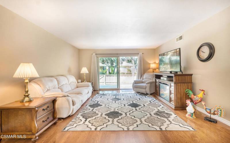 11233 Village 11, Camarillo - HsHProd-7