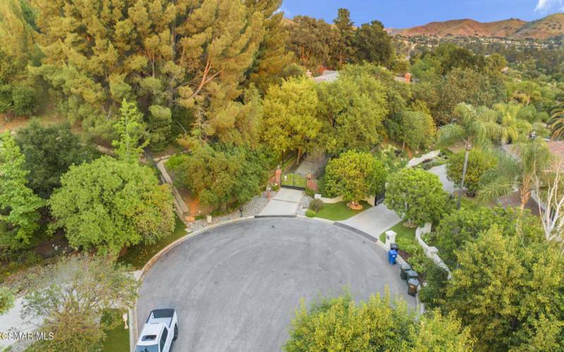 5605 Little Fawn Ct, Westlake Village -H