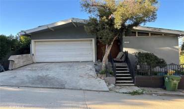 1847 Fanning Street, Silver Lake, California 90026, 3 Bedrooms Bedrooms, ,3 BathroomsBathrooms,Residential,Buy,1847 Fanning Street,CV24054370