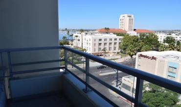 825 W Beech St 401, San Diego, California 92101, 2 Bedrooms Bedrooms, ,2 BathroomsBathrooms,Residential Lease,Rent,825 W Beech St 401,240015971SD