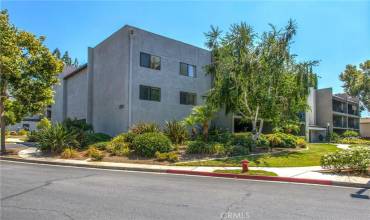 234 E Fern Avenue 206, Redlands, California 92373, 2 Bedrooms Bedrooms, ,2 BathroomsBathrooms,Residential,Buy,234 E Fern Avenue 206,EV24142198