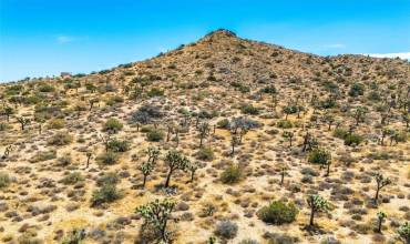 8553 Kickapoo Trail, Yucca Valley, California 92284, ,Land,Buy,8553 Kickapoo Trail,JT24142247