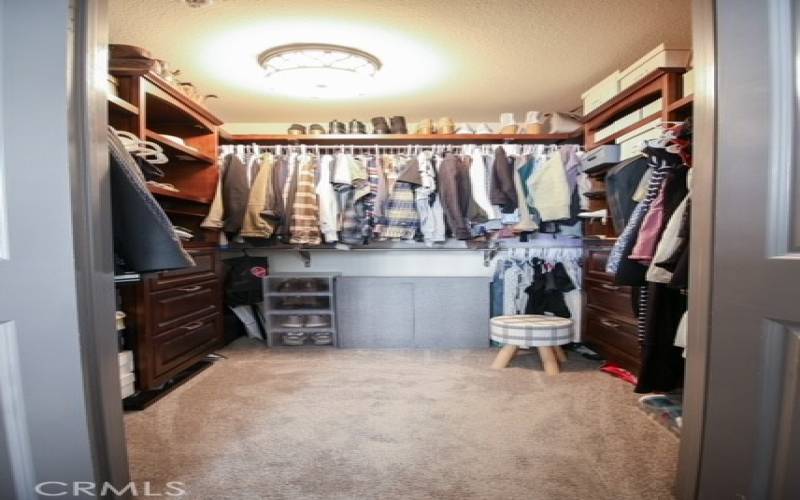 Center Picture of Closet