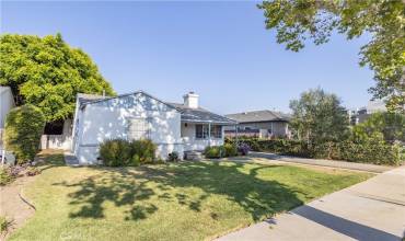 6224 Gentry Ave, North Hollywood, California 91606, 4 Bedrooms Bedrooms, ,3 BathroomsBathrooms,Residential,Buy,6224 Gentry Ave,SR24141344