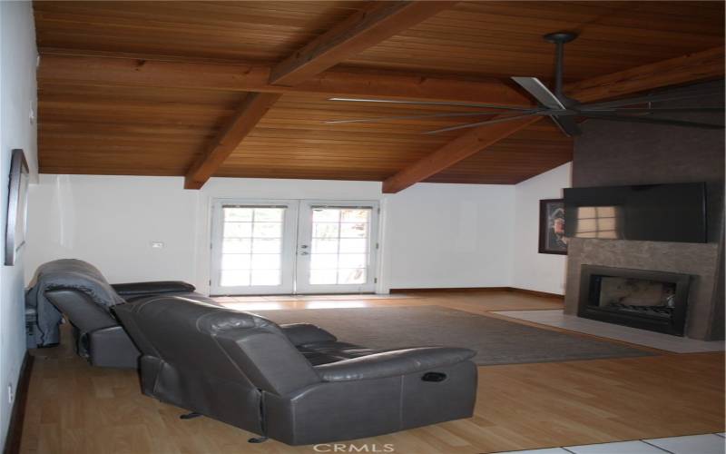 Family room w/wood ceiling