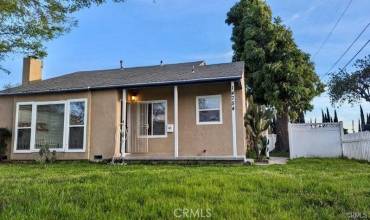 14754 Bassett Street, Van Nuys, California 91405, 6 Bedrooms Bedrooms, ,Residential,Buy,14754 Bassett Street,GD24142894