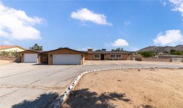 19168 Lenca Road, Apple Valley, California 92307, 4 Bedrooms Bedrooms, ,3 BathroomsBathrooms,Residential,Buy,19168 Lenca Road,EV24143169