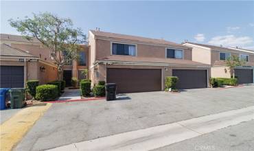 543 E Arrow 19, Azusa, California 91702, 3 Bedrooms Bedrooms, ,3 BathroomsBathrooms,Residential,Buy,543 E Arrow 19,EV24143246