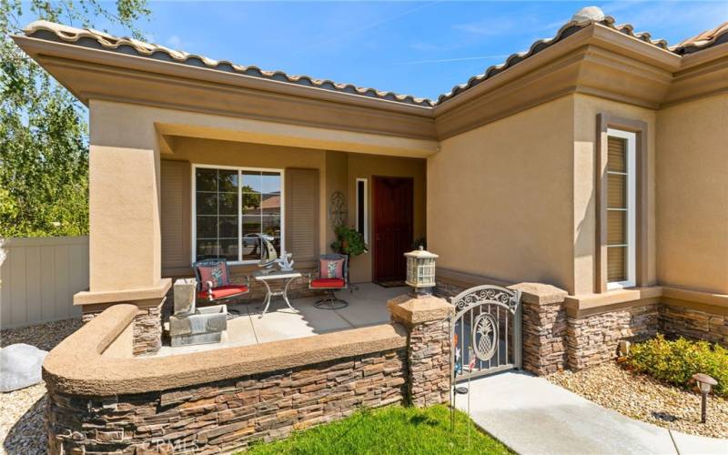 Lovely front courtyard