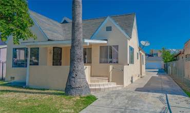 2753 Glenwood Place, South Gate, California 90280, 2 Bedrooms Bedrooms, ,1 BathroomBathrooms,Residential,Buy,2753 Glenwood Place,DW24135154