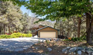 14205 Delta Lane, Pine Mountain Club, California 93222, 2 Bedrooms Bedrooms, ,2 BathroomsBathrooms,Residential,Buy,14205 Delta Lane,SR24129235