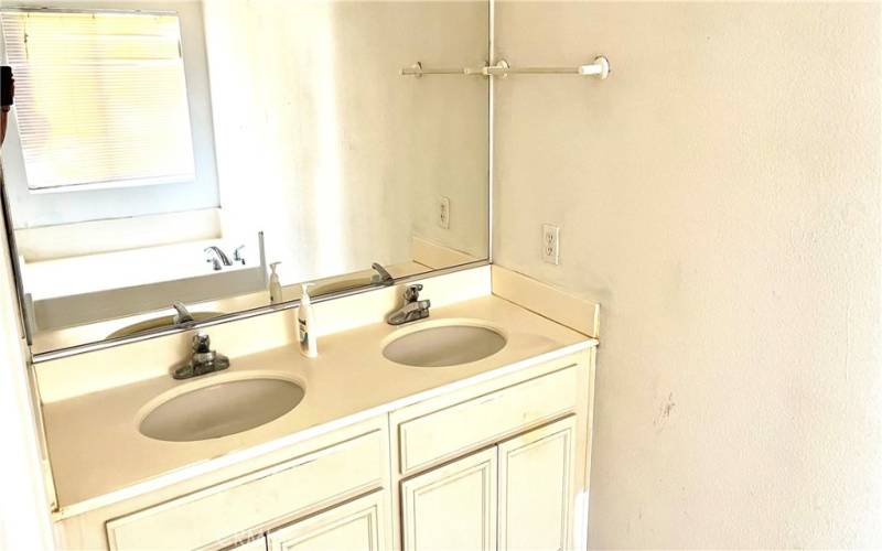 Double sinks in master bath