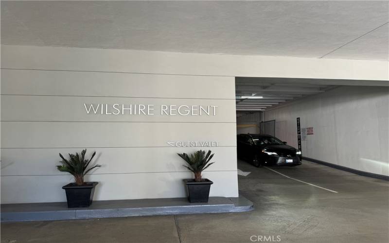 The Wilshire Regent-22 stories