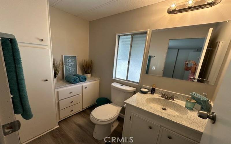 Master Bedroom Bathroom