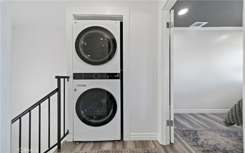 Closet with stackable laundry