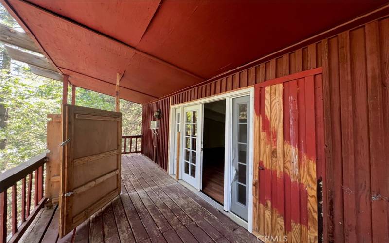 Top floor deck off of bedroom #3.