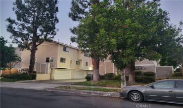 8338 Woodley Place 7, North Hills, California 91343, 2 Bedrooms Bedrooms, ,2 BathroomsBathrooms,Residential Lease,Rent,8338 Woodley Place 7,SR24144556