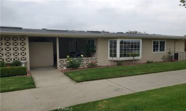 1720 Interlachen Road 12-41B, Seal Beach, California 90740, 2 Bedrooms Bedrooms, ,1 BathroomBathrooms,Residential,Buy,1720 Interlachen Road 12-41B,PW24143822