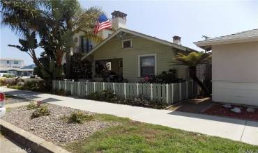 324 9th Street, Huntington Beach, California 92648, 2 Bedrooms Bedrooms, ,1 BathroomBathrooms,Residential Lease,Rent,324 9th Street,OC24135901