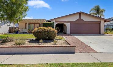 438 Castlegate Lane, Brea, California 92821, 4 Bedrooms Bedrooms, ,2 BathroomsBathrooms,Residential,Buy,438 Castlegate Lane,IV24129054