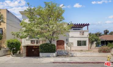 5335 Cartwright Avenue 4, North Hollywood, California 91601, 2 Bedrooms Bedrooms, ,2 BathroomsBathrooms,Residential,Buy,5335 Cartwright Avenue 4,24415525