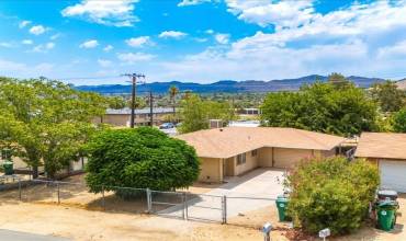 55881 Coyote Trail, Yucca Valley, California 92284, 2 Bedrooms Bedrooms, ,1 BathroomBathrooms,Residential,Buy,55881 Coyote Trail,JT24144578