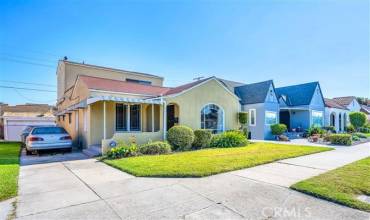 1840 W 66th Street, Los Angeles, California 90047, 3 Bedrooms Bedrooms, ,2 BathroomsBathrooms,Residential,Buy,1840 W 66th Street,SB24145777