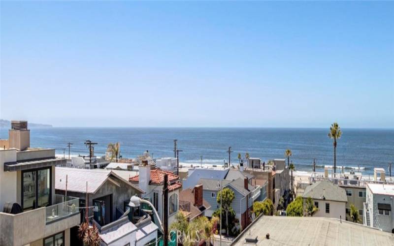 More roof top deck pano views