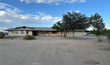 21978 Mojave Street, Apple Valley, California 92308, 4 Bedrooms Bedrooms, ,3 BathroomsBathrooms,Residential,Buy,21978 Mojave Street,HD24145947