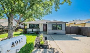 4911 Siskiyou Avenue, Sacramento, California 95820, 3 Bedrooms Bedrooms, ,2 BathroomsBathrooms,Residential,Buy,4911 Siskiyou Avenue,ML81973420