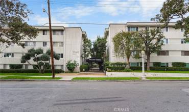 395 S Oakland Avenue 101, Pasadena, California 91101, 3 Bedrooms Bedrooms, ,2 BathroomsBathrooms,Residential,Buy,395 S Oakland Avenue 101,SR24144099