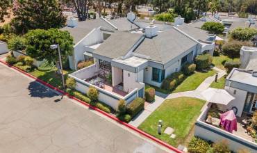 137 Bronze Way, Vista, California 92083, 2 Bedrooms Bedrooms, ,2 BathroomsBathrooms,Residential,Buy,137 Bronze Way,NDP2406295